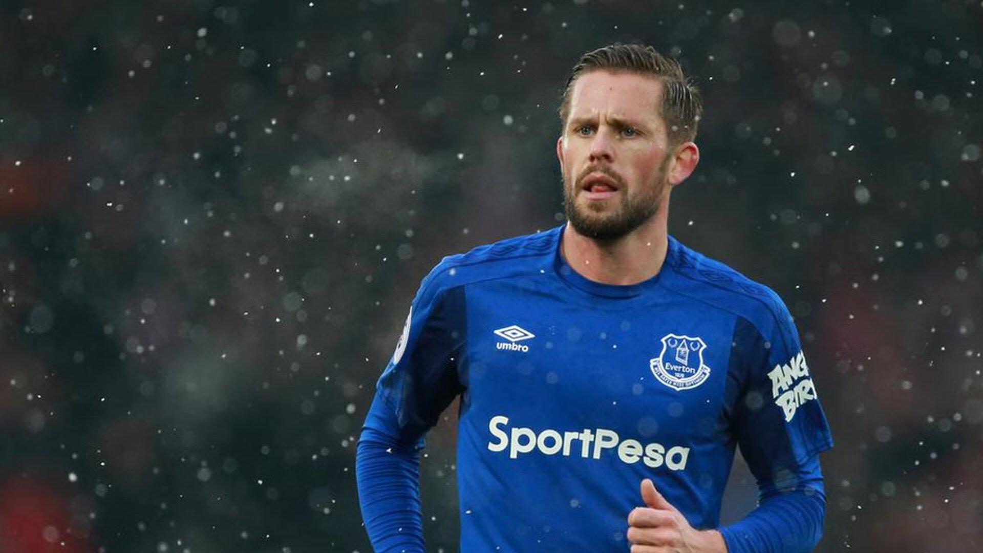 九游娱乐-F1年度争冠之夜，莫兰特存在感拉满，跨界流量如何重塑体育叙事